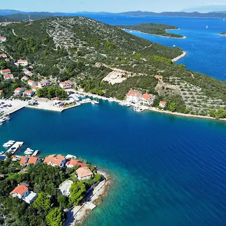 With Parking Space Zaglav, Dugi Otok - 11924 Апартаменты *