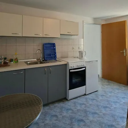 Apartments With Parking Space Zaglav, Dugi Otok - 11924 *